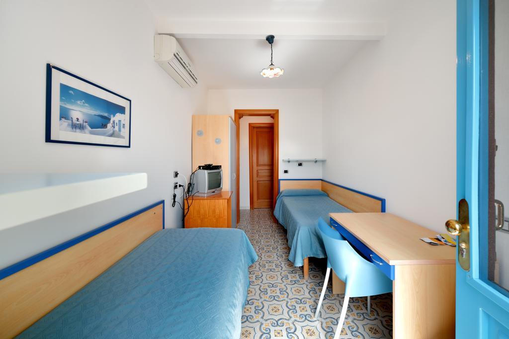 Bed and Breakfast La Capannina Прочида Номер фото